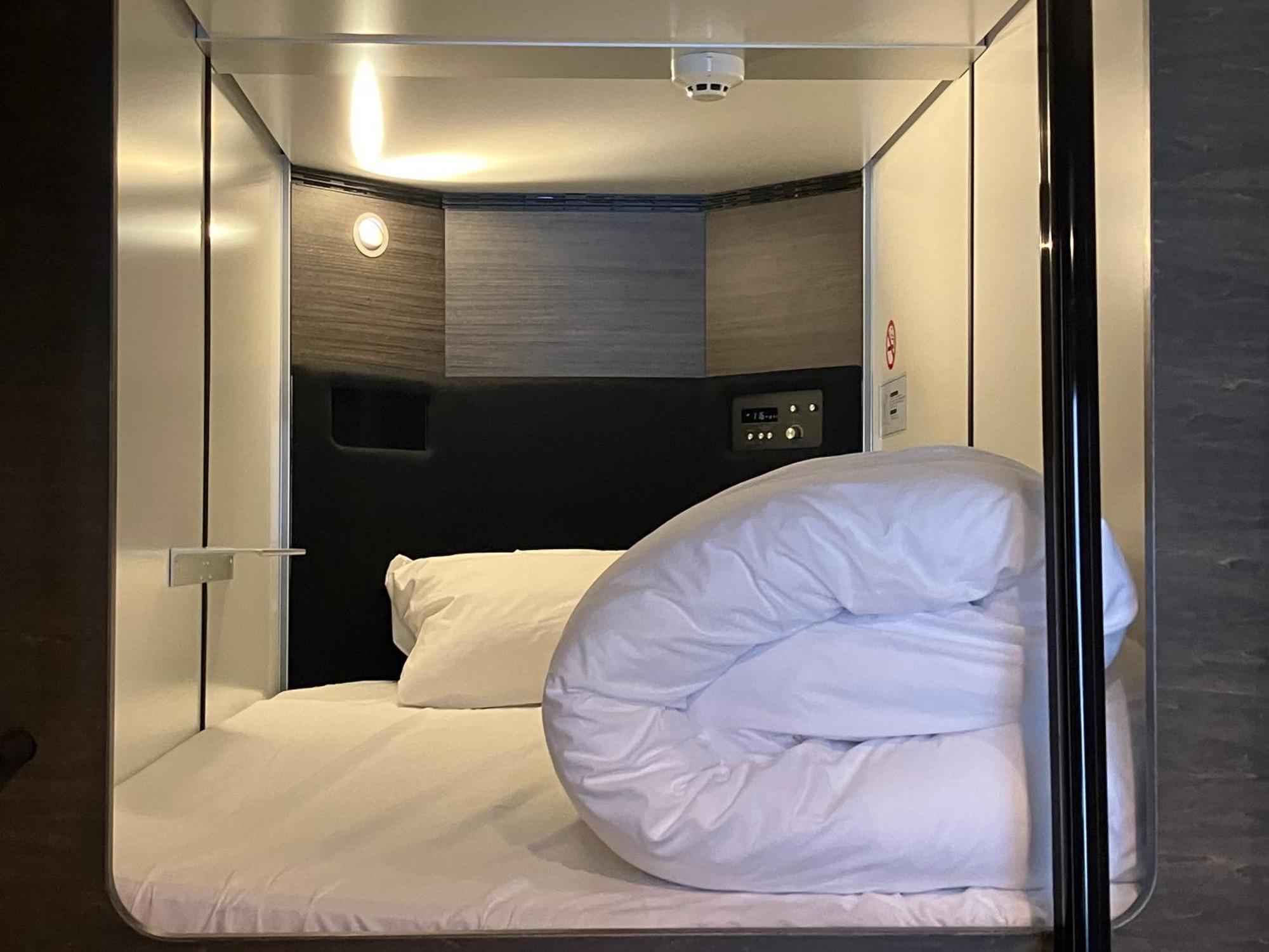 Capsule Hotel Suzumoriya Tokyo Bagian luar foto