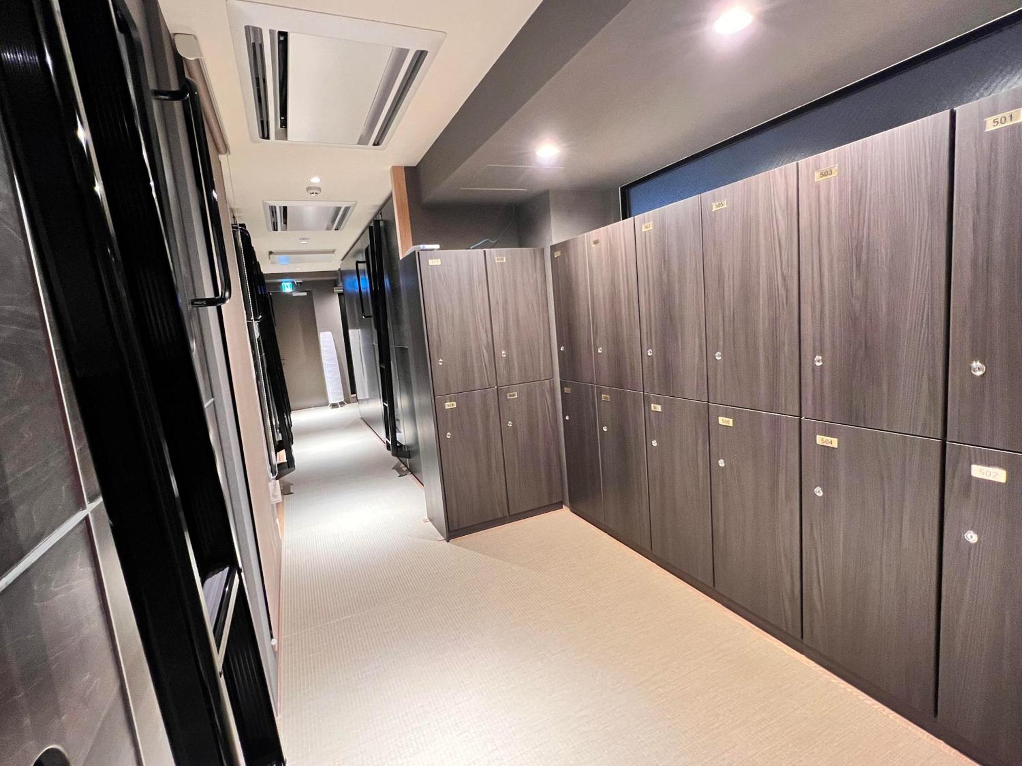 Capsule Hotel Suzumoriya Tokyo Bagian luar foto