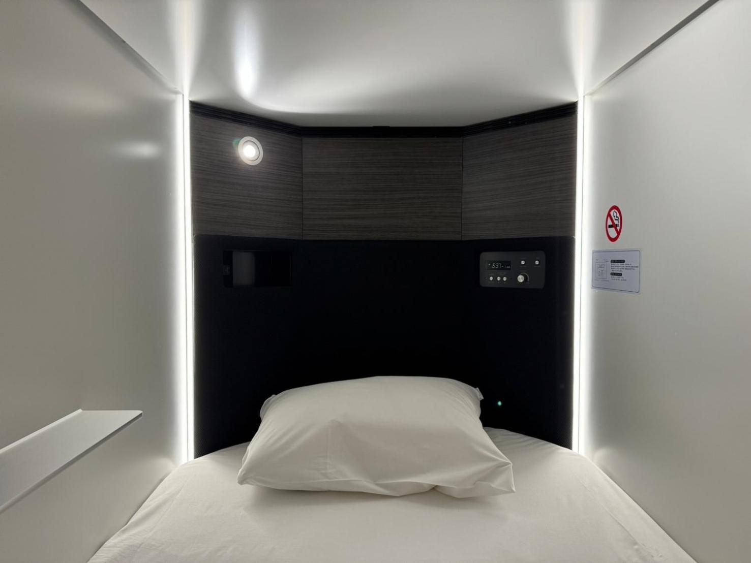 Capsule Hotel Suzumoriya Tokyo Bagian luar foto